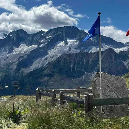 Apartment Italian Alps Gateway - Huge, Comfortable Place!